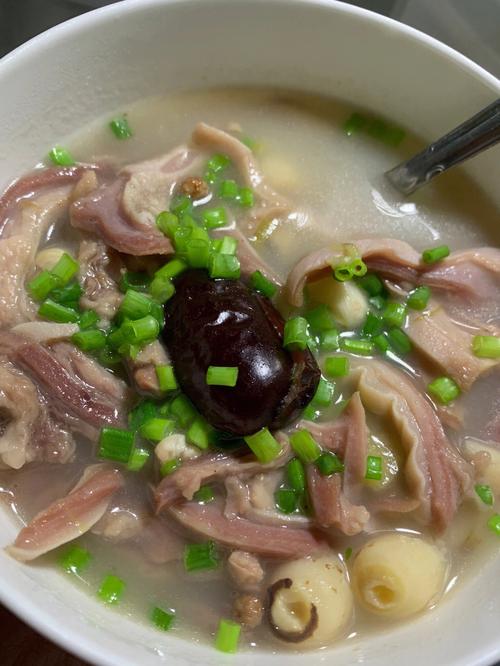 猪肚汤怎么做才能养胃