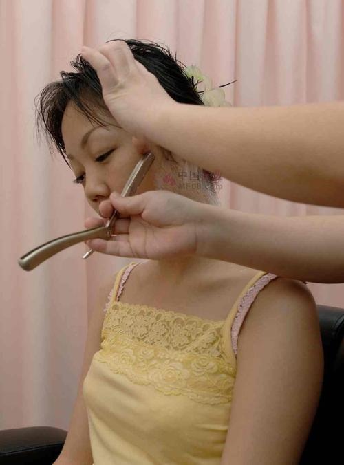 韩国理发刮脸修面视频