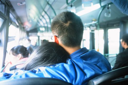公交车上的爱情的相关图片