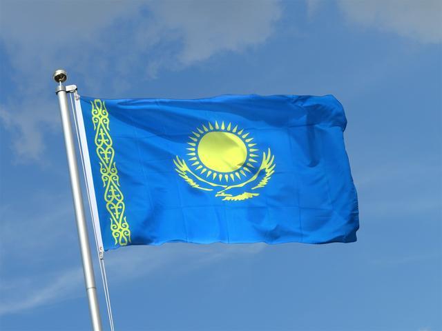 哈萨克斯坦国旗的相关图片